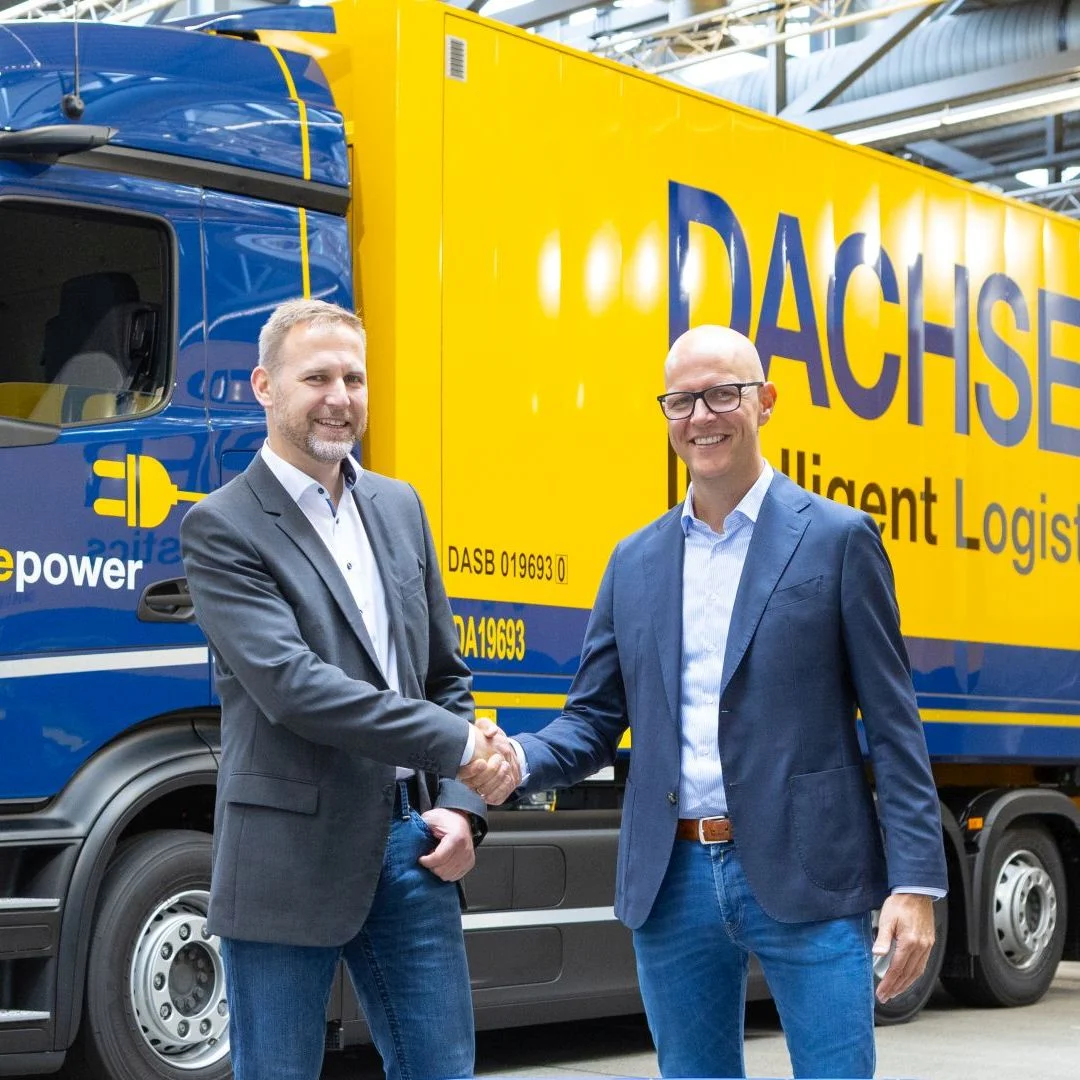 Handover of eActros 600 electric trucks to DACHSER
