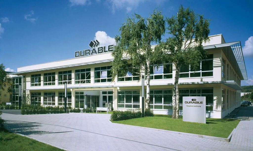 Ein Bürogebäude der Durable Hauptverwaltung in Iserlohn