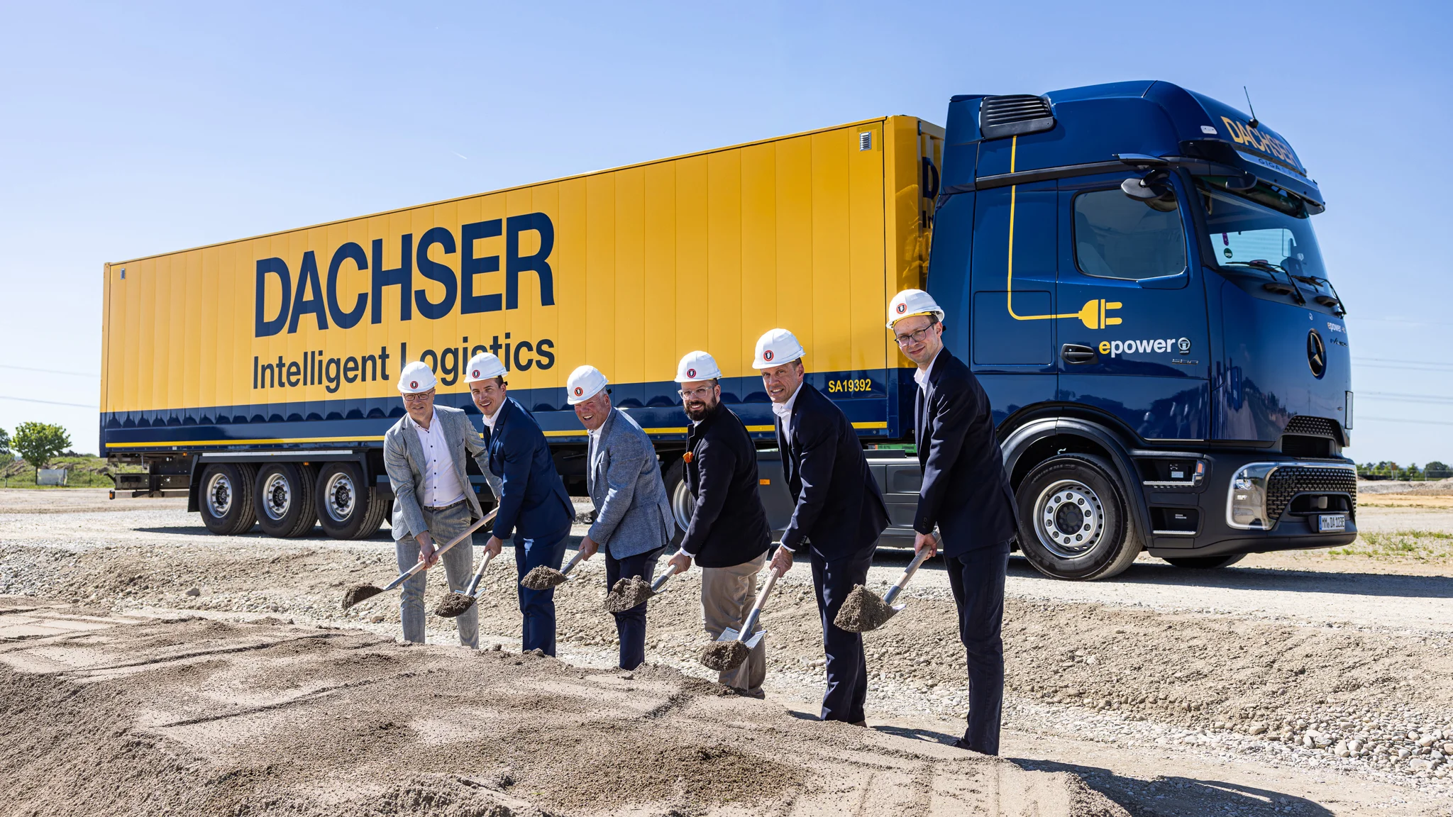 Spatenstich bei Dachser in Memmingen mit Vertretern von Dachser, der Stadt und der Firma Unglert